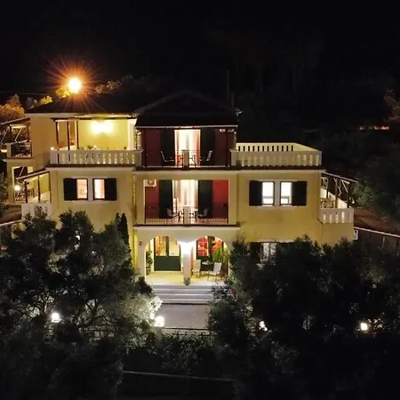 Irida Apartment *
