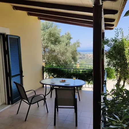 Irida Apartment Apolpaina