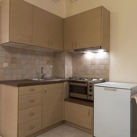 Апартаменты Irida Apolpaina